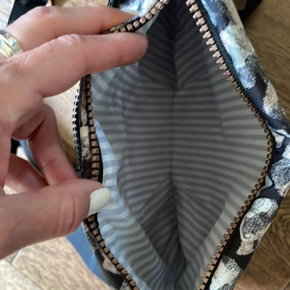 Lululemon bag - Picture 4 of 6